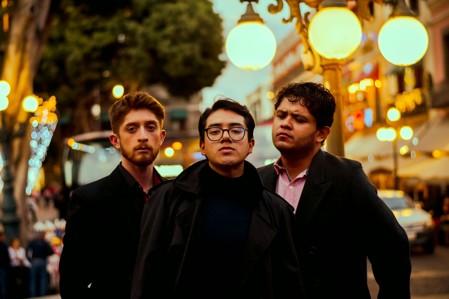 Francos first night: three artists, one theme of reach