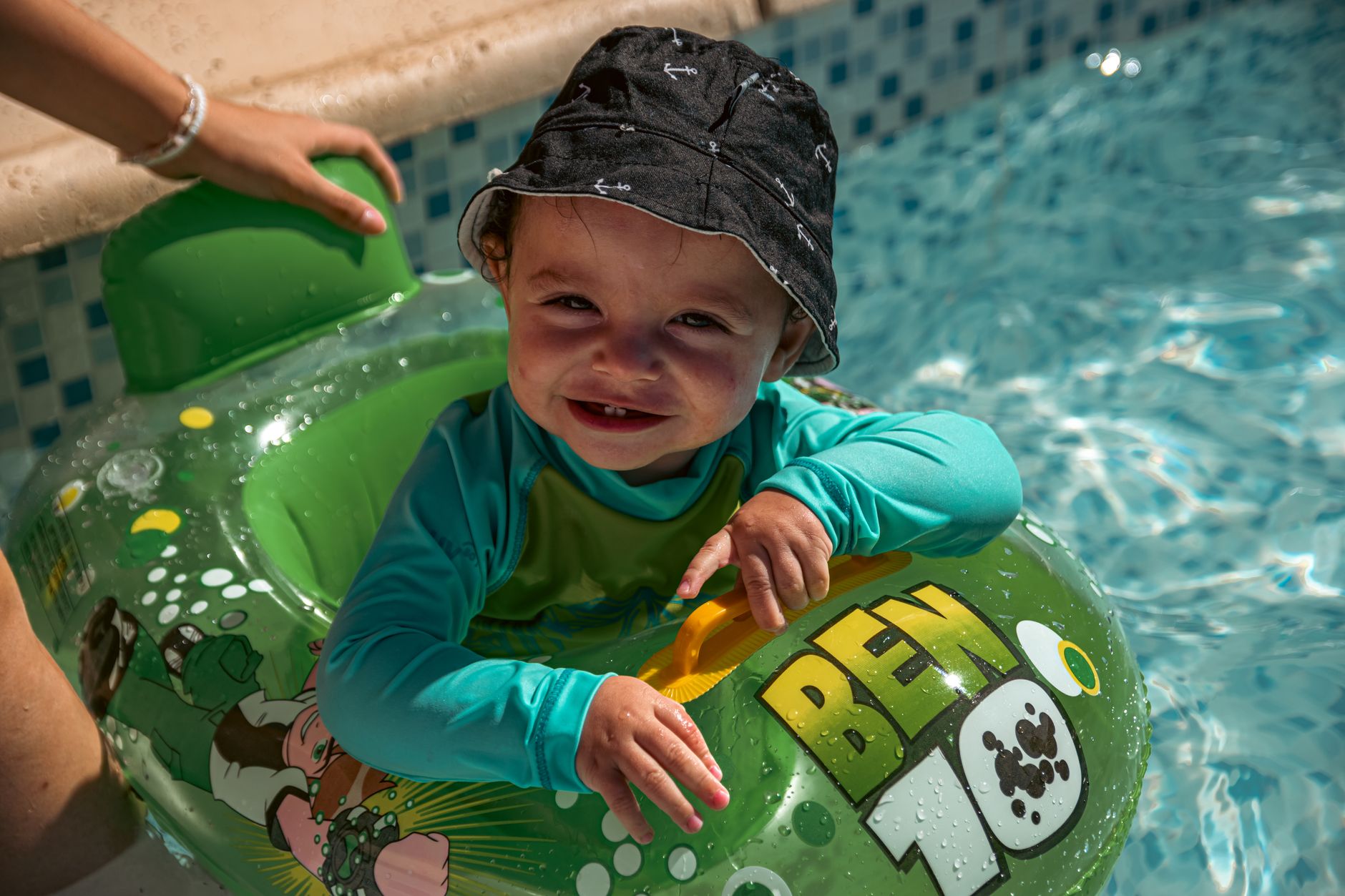 Child dies in Medicine Hat pool drowning during field trip
