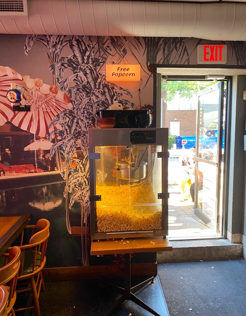 7 Toronto Patios Welcome Dogs During World Cup Season