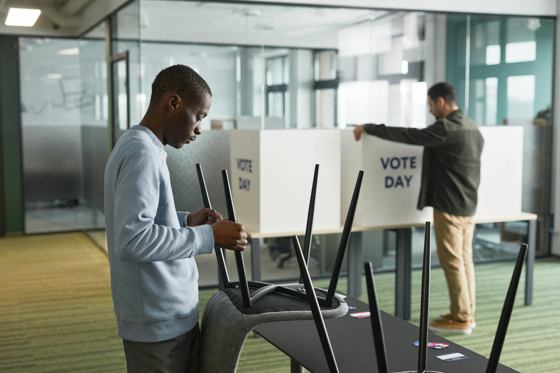 Elections Alberta recruiting 60K workers for October referendum