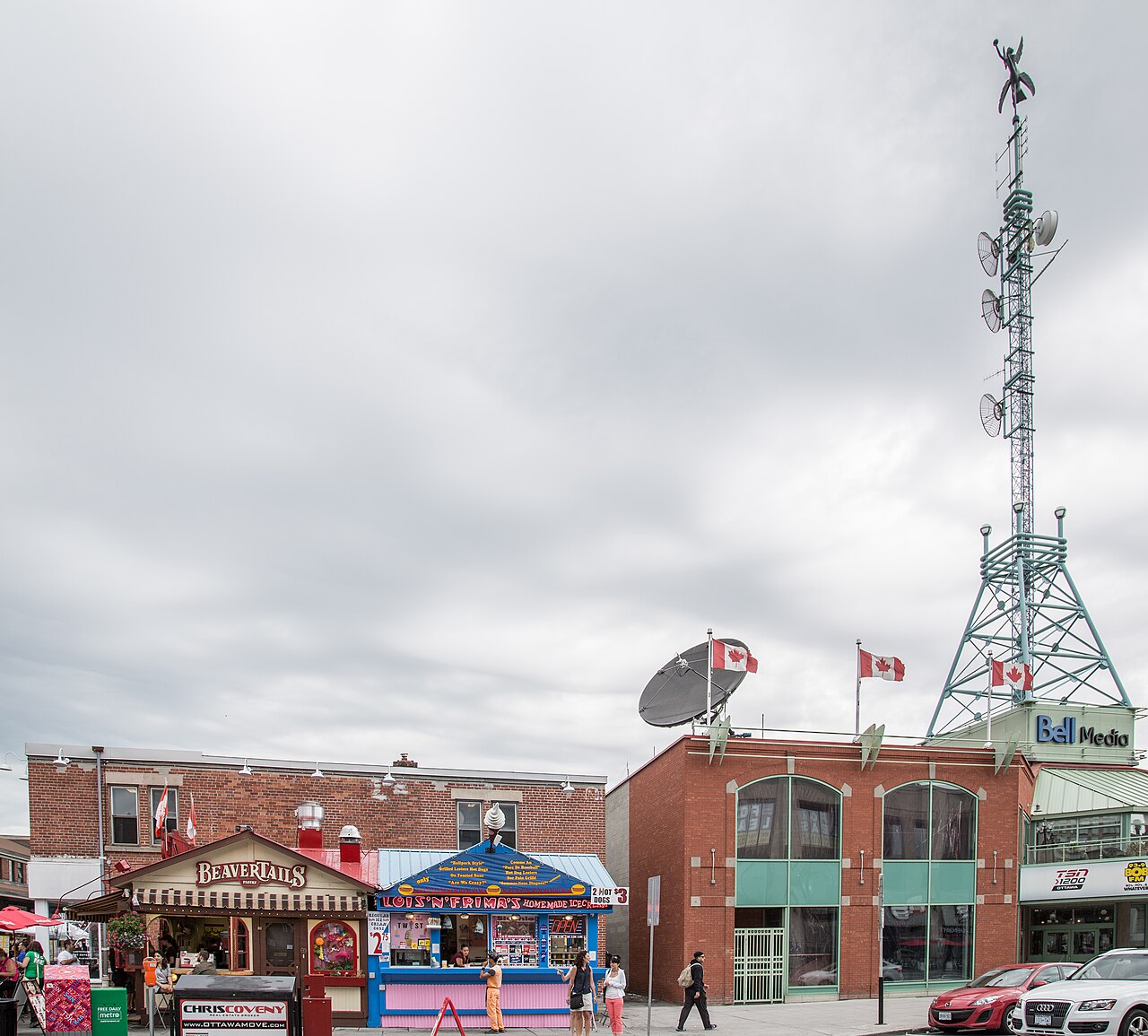 Three assaults with edged weapons strike ByWard Market and Nepean on July 23, all victims stable