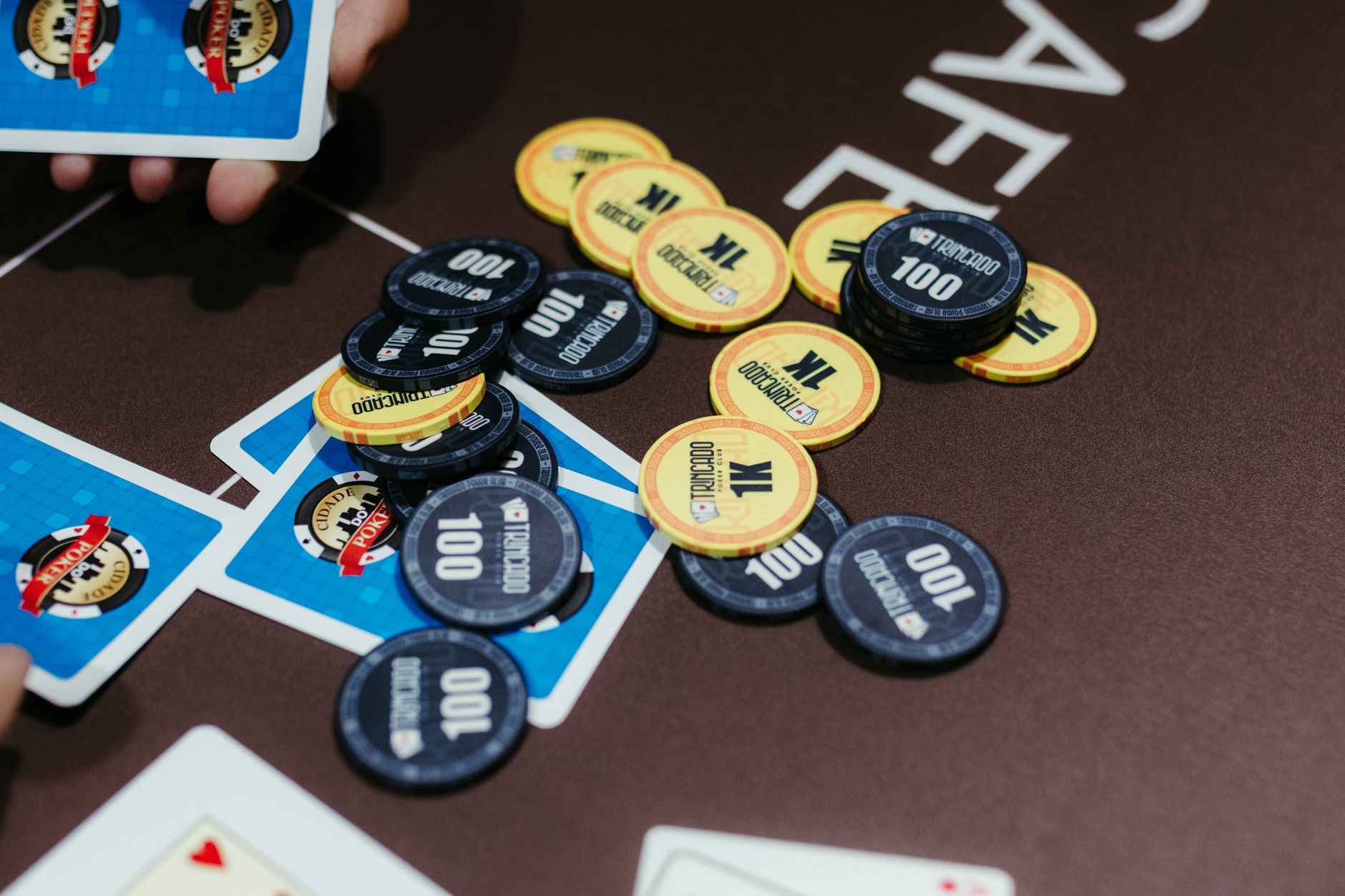 Alberta legalizes online gambling Monday, joining Ontario in private operator market