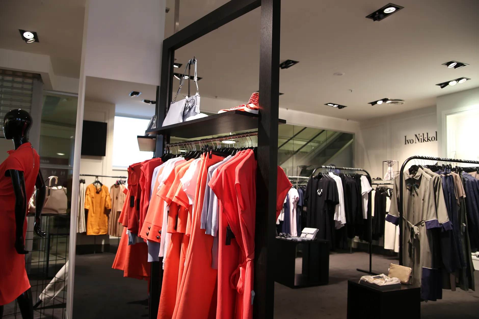 Zellers Opens First New Store in Toronto This Week