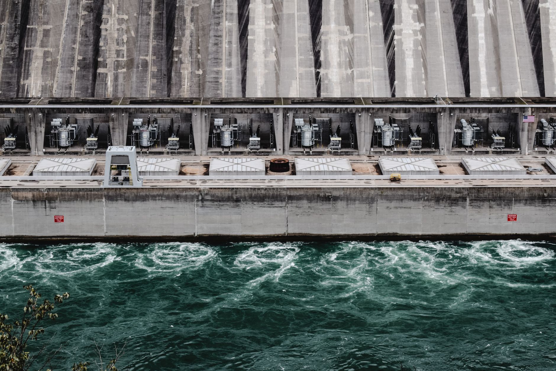 BC Hydro buying Campbell River natural gas plant to prevent province-wide power shortfalls