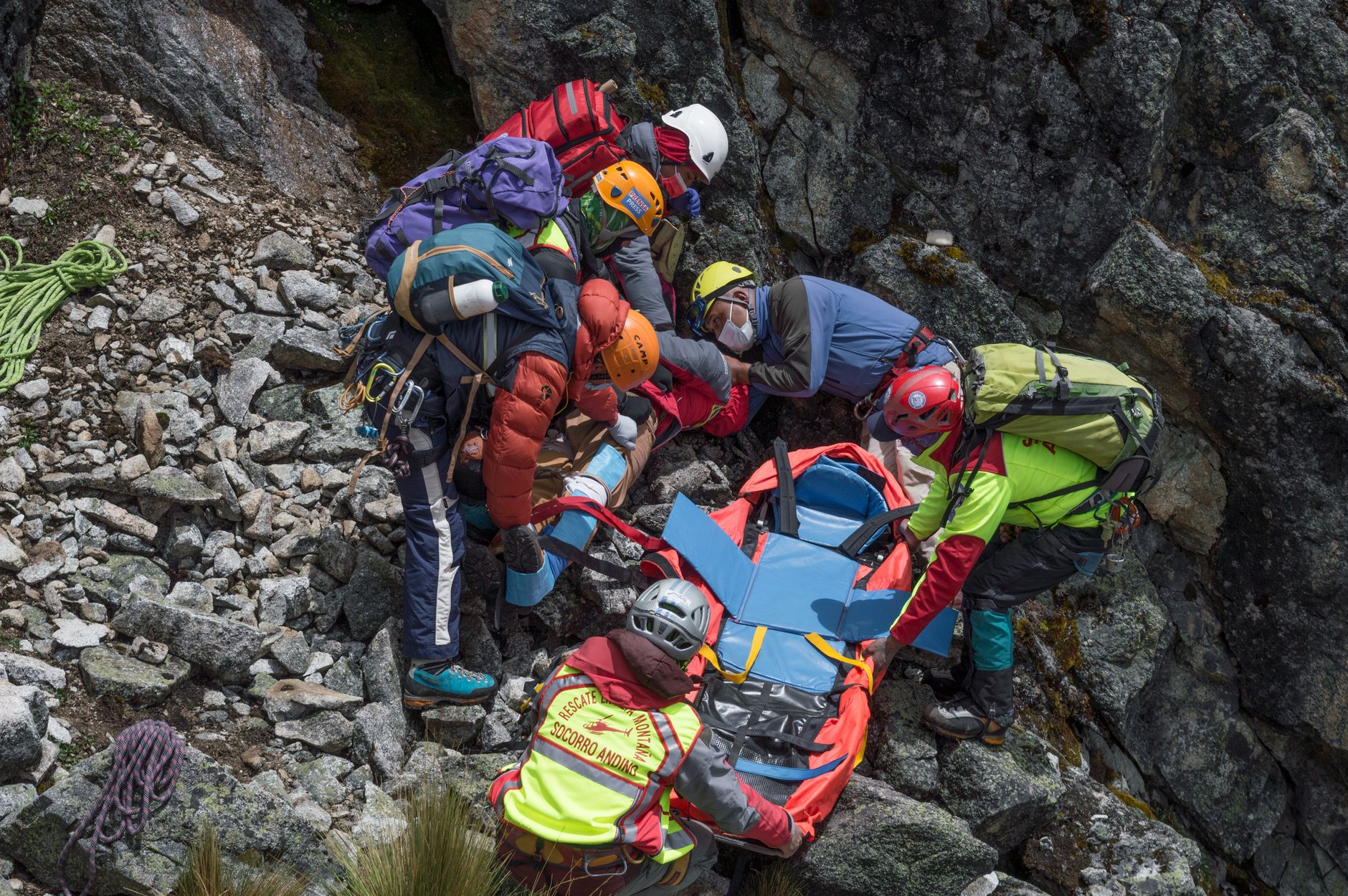 Quebec hiker rescued after nearly 15-metre fall on Mount Washington