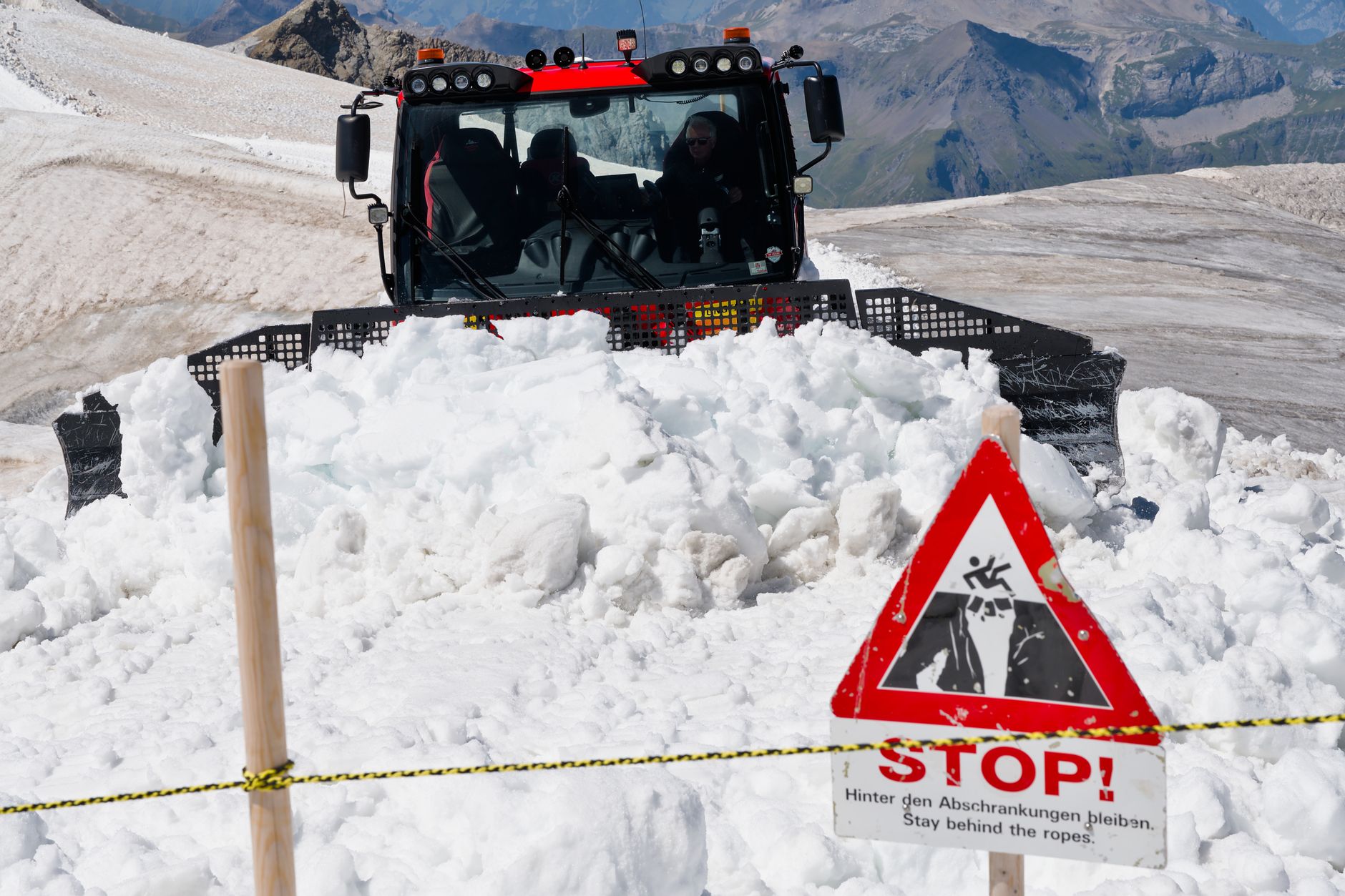Avalanche death inquiry hears Parks Canada official defended moderate danger rating