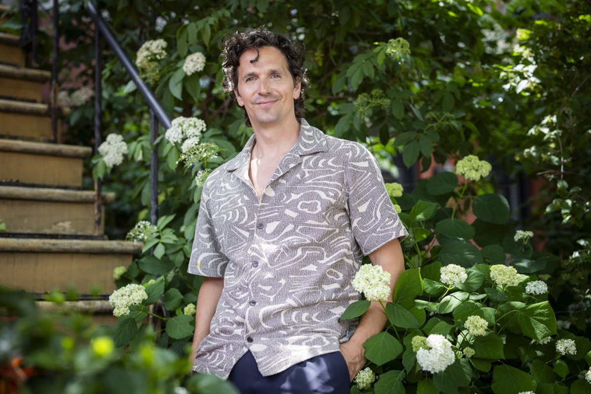 Quebec dancer Guillaume Côté inducted into Petit Larousse
