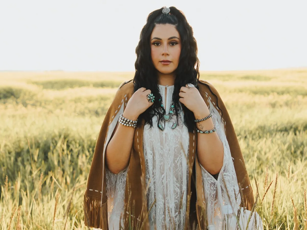 Okotoks singer Brettyn Rose debuts 'The Wild West'