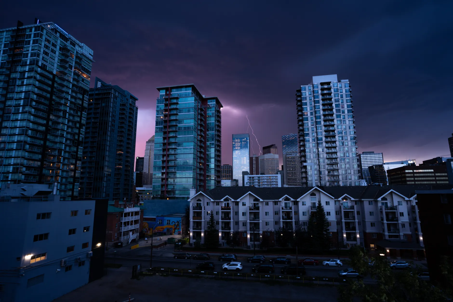 Toronto Faces Thunderstorms, Gusty Winds Tuesday