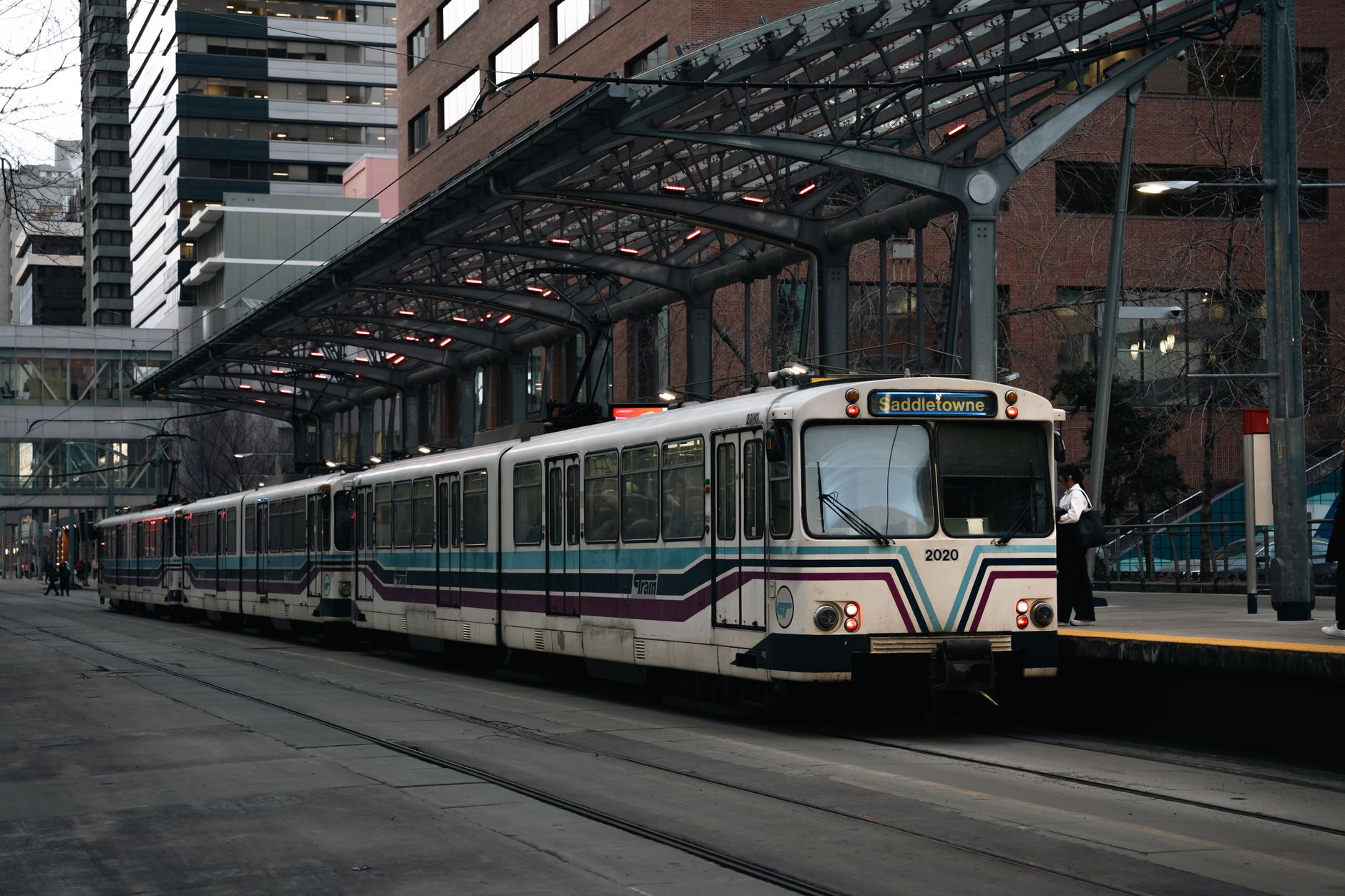 Capital Line LRT closes three sections Aug. 22–24 for track work north of 115 Avenue
