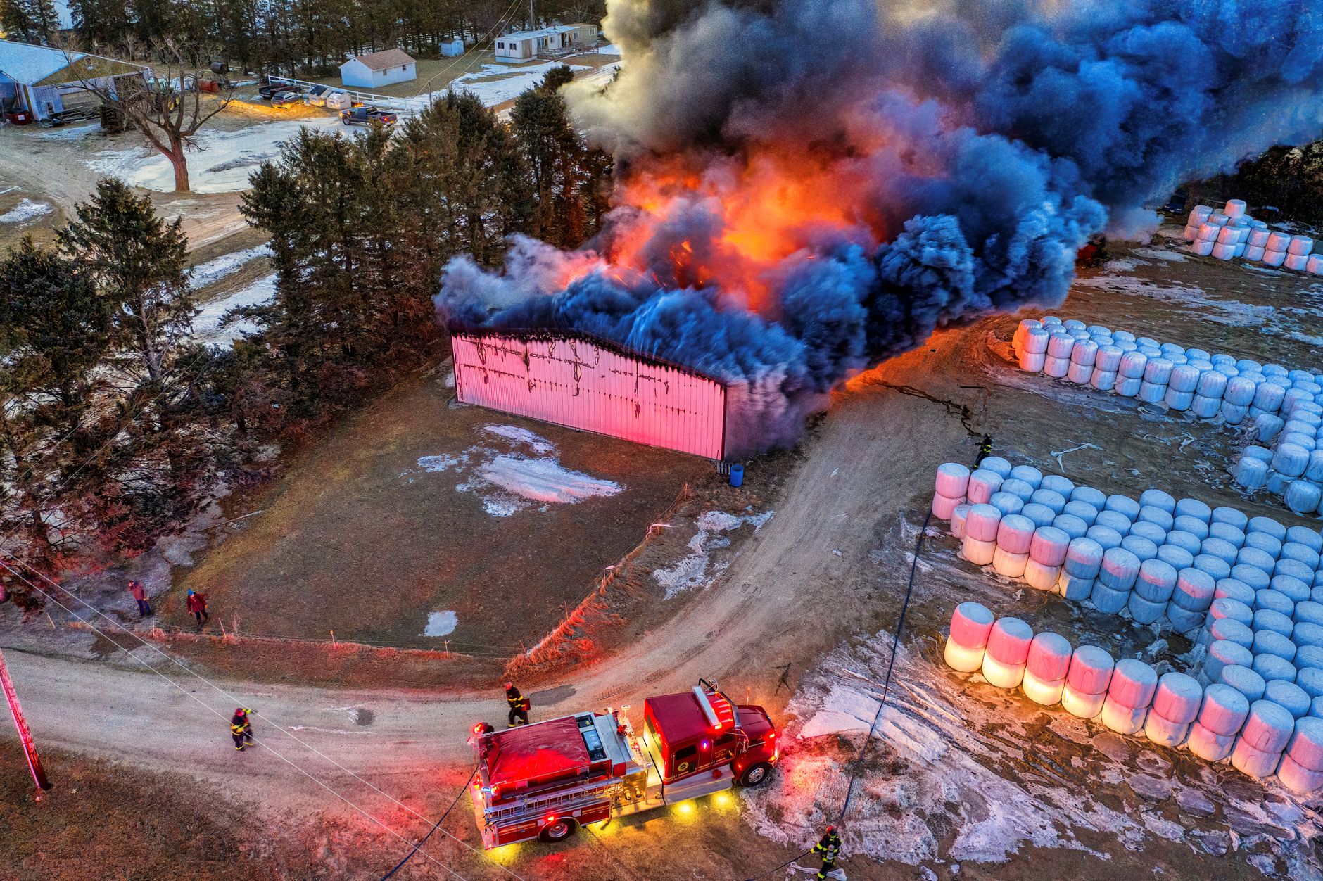 Large Metcalfe barn fire brings emergency response