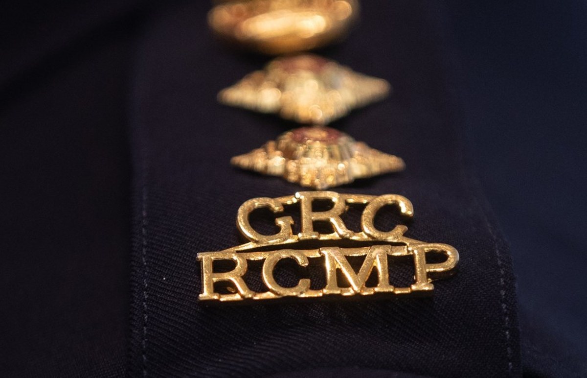Man with al-Qaida ties pleads guilty to threatening transit