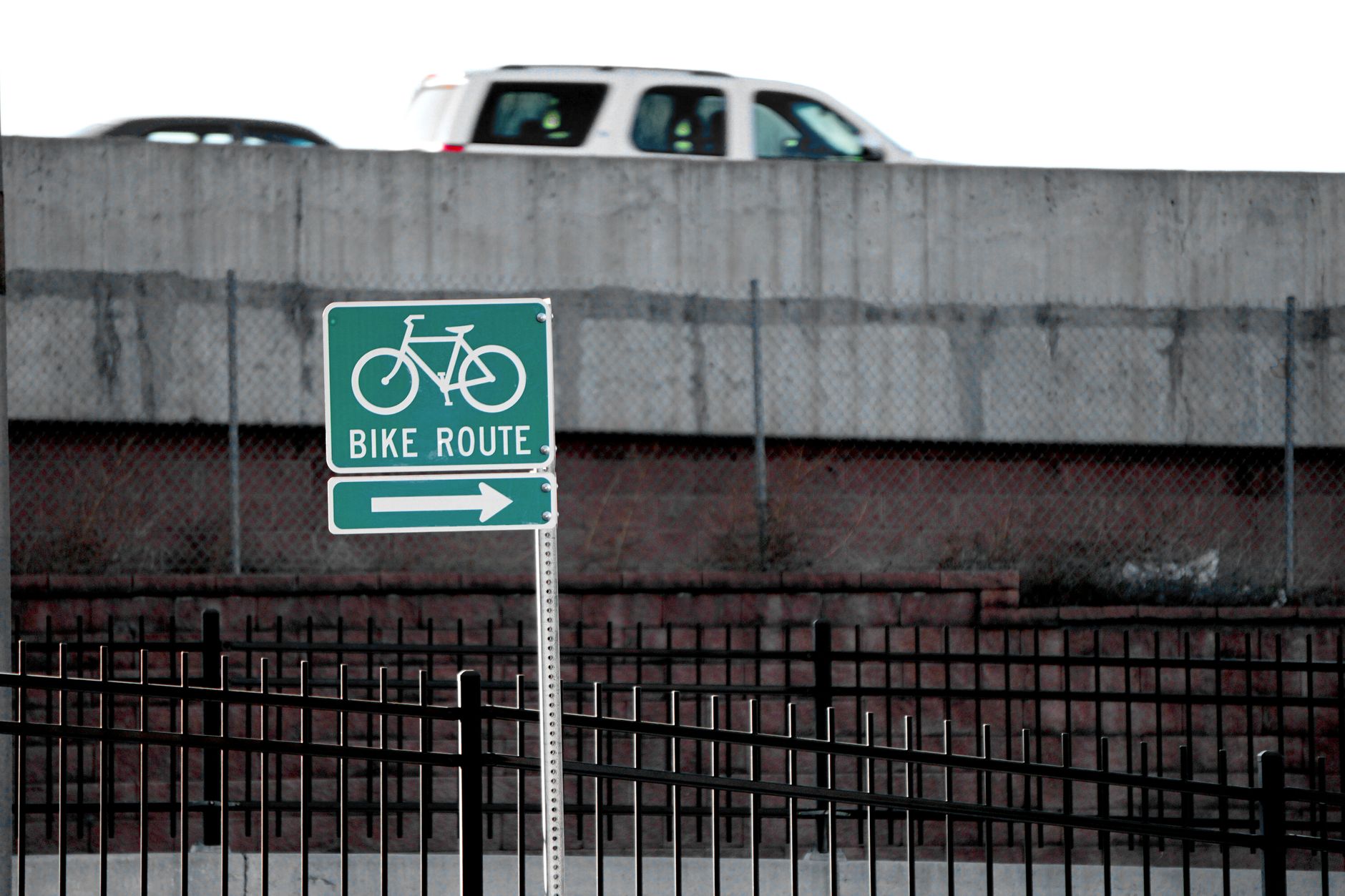 Route 136 closing both directions this weekend for overpass work