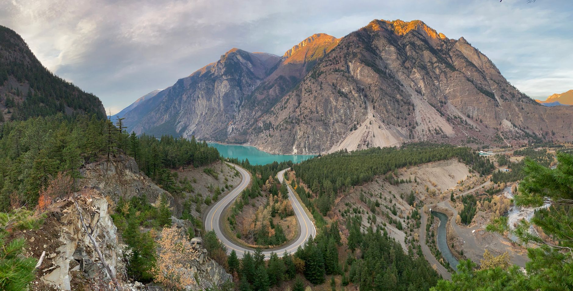Riley Creek wildfire south of Lillooet holds at 50 hectares, activity may increase