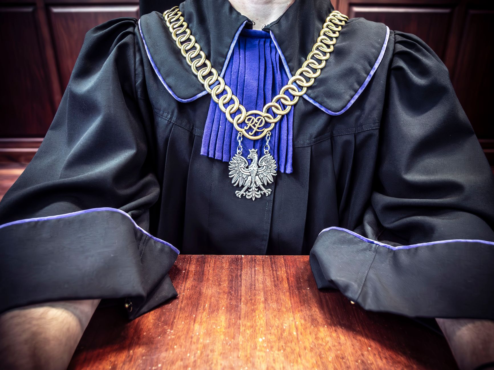 Ontario judge defies new mandatory cash bail system by releasing accused human trafficker