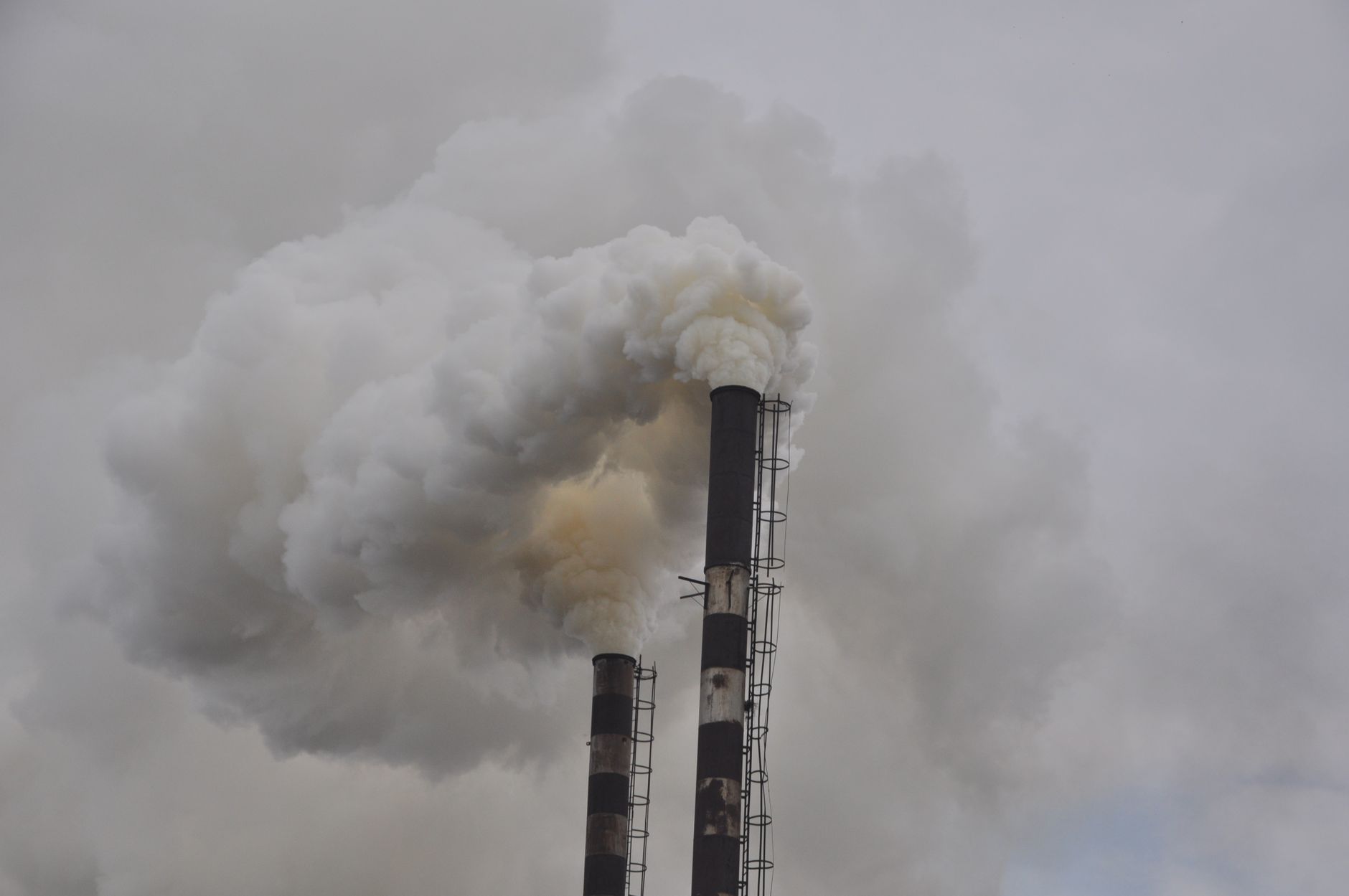 Canada cut nitrogen dioxide air pollution 79.5% since 1976 despite population and vehicle growth