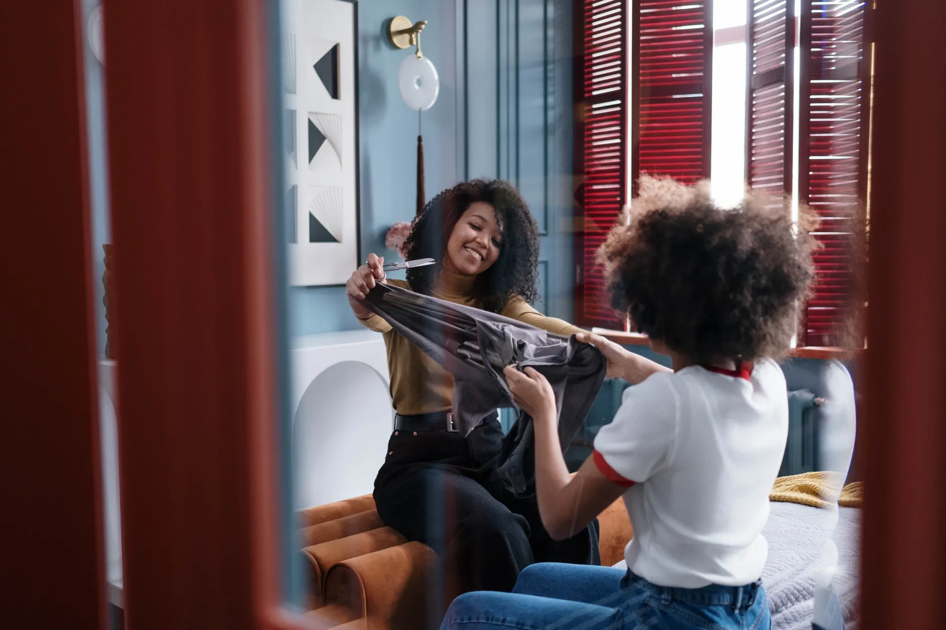 New youth series Jumelles tackles racism through dual identity