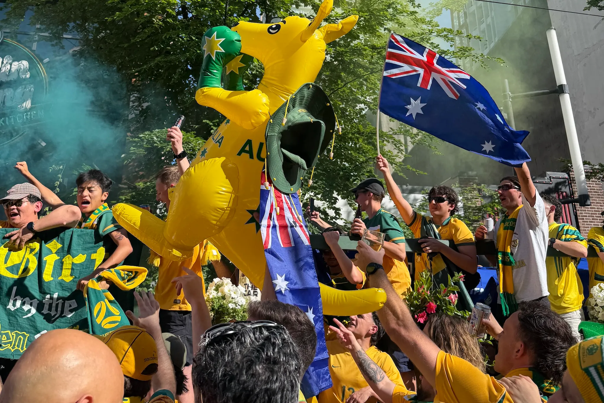 10,000 Australian fans transform Downtown Vancouver for World Cup opener