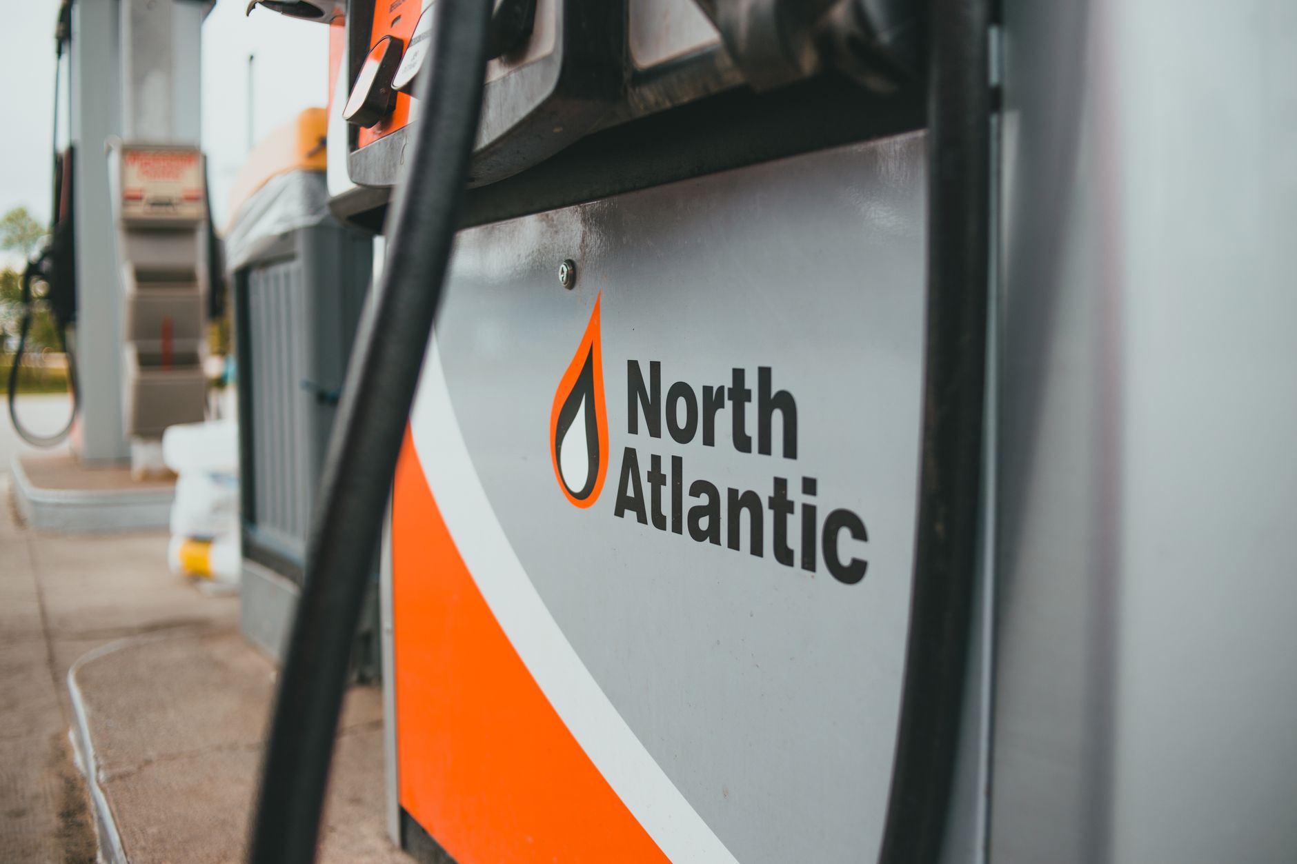 ATCO restores gas service in northeast Edmonton after fatal apartment fire shutdown