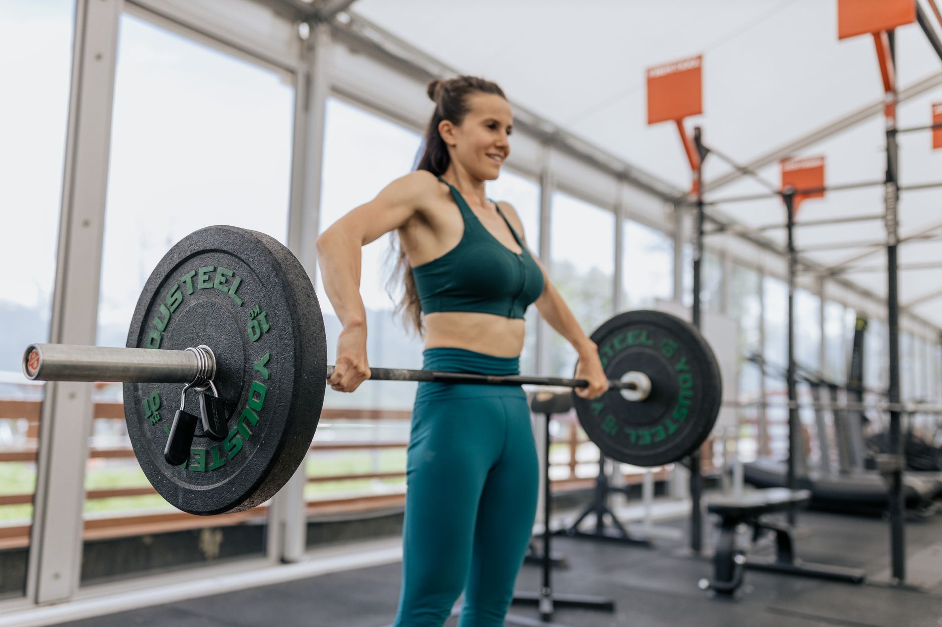 Quebec weightlifter Charlotte Simoneau wins Commonwealth Games gold with two records