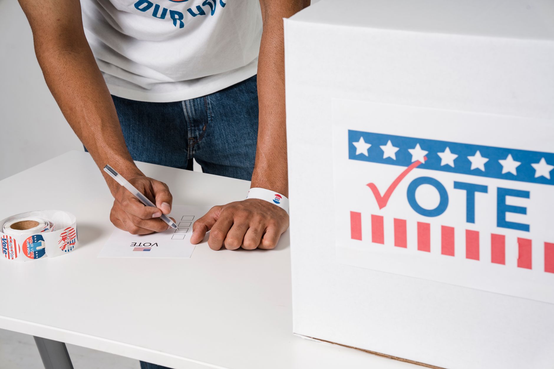 Elections Alberta warns of fake website spoofing voter registry
