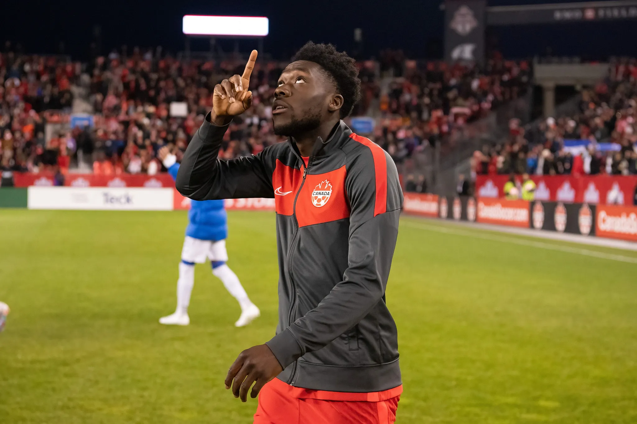Alphonso Davies fit to play for Canada against Qatar