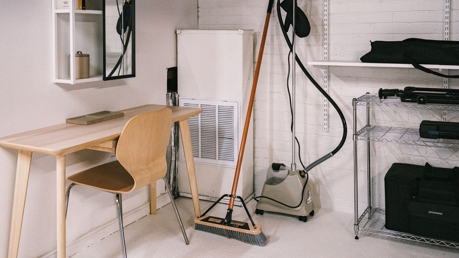 Silver Spring Studio in Nepean struggles to keep doors open despite 250 regular visitors