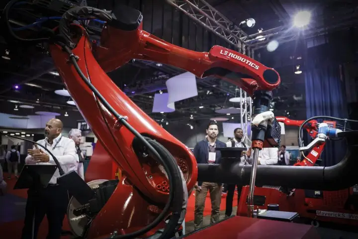 Global Energy Show kicks off with federal, provincial leaders
