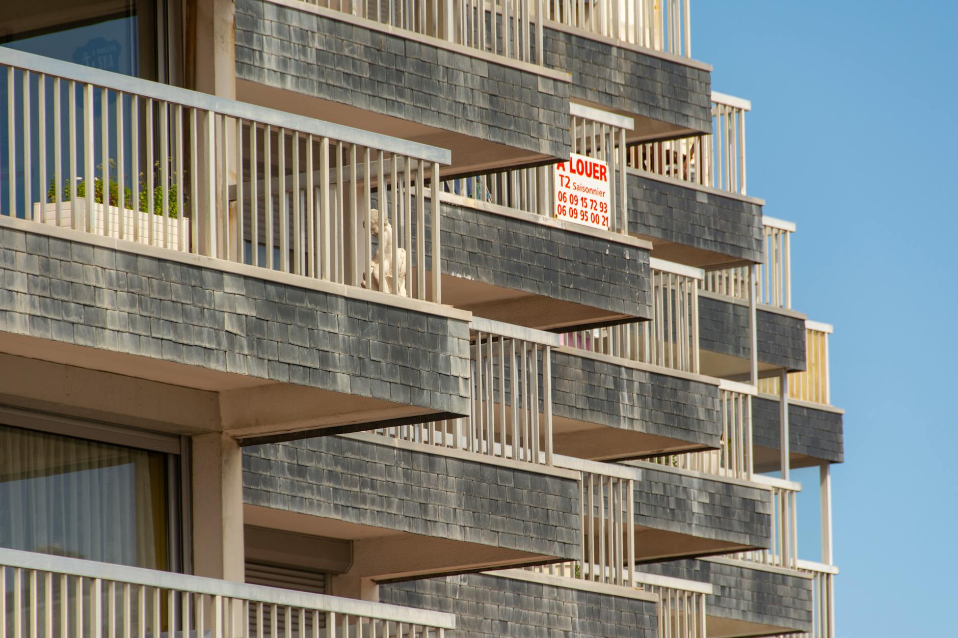 Rental market heading into summer with softer price pressure