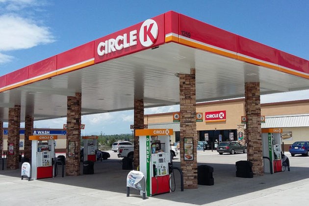Migrant workers win lawsuit against Mac's Convenience Stores