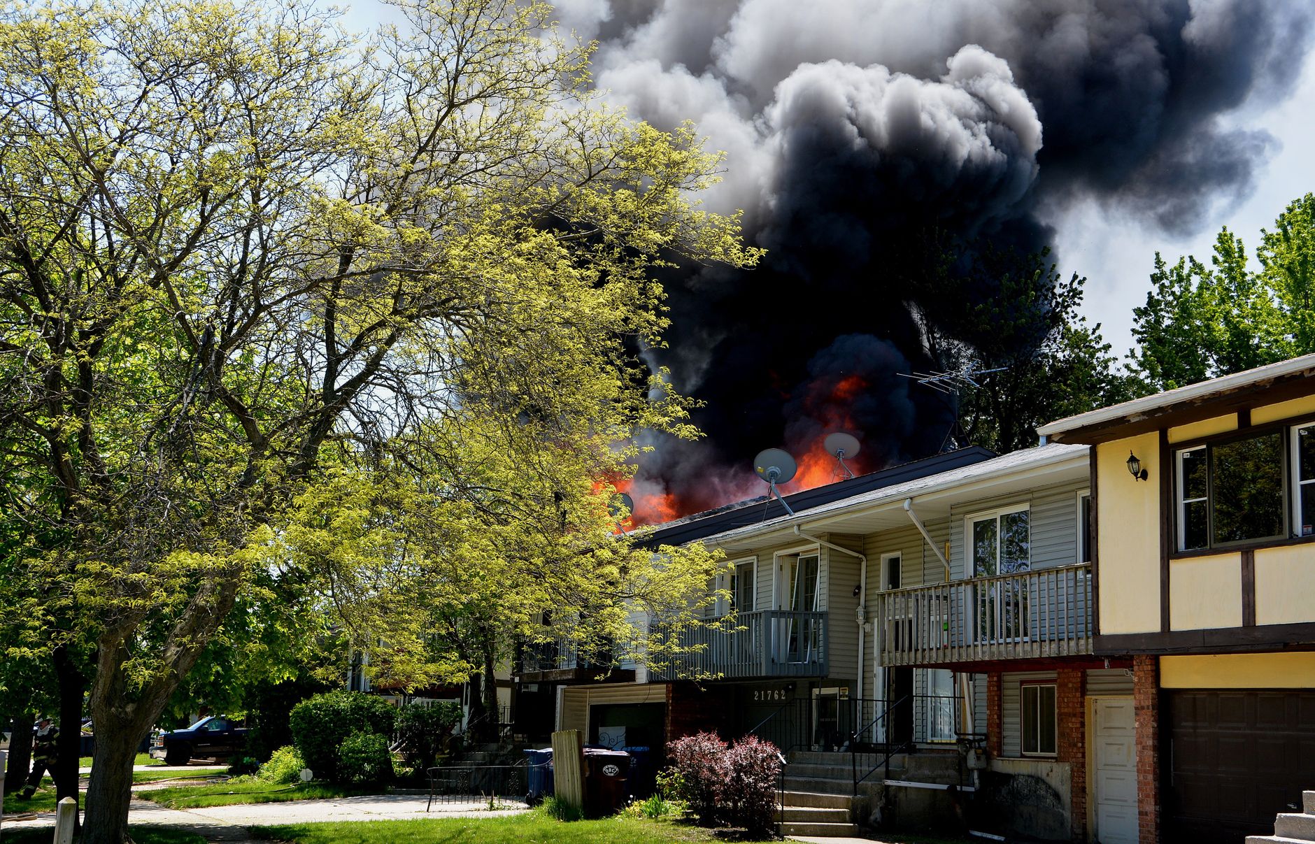 House fire in northwest Calgary's Hawkwood sends two people to hospital