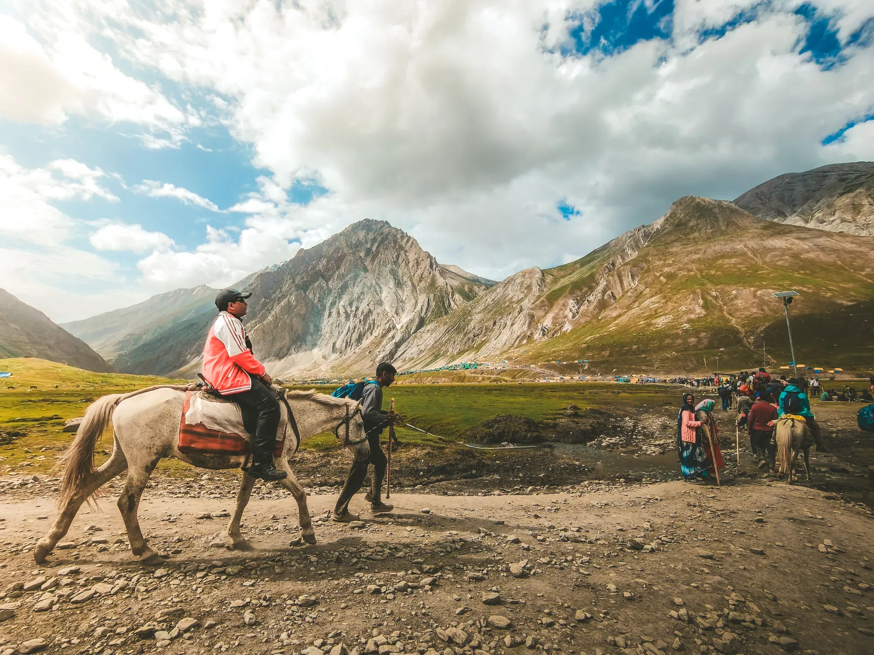 Early guides who trailblazed the Canadian Rockies get their story in new book