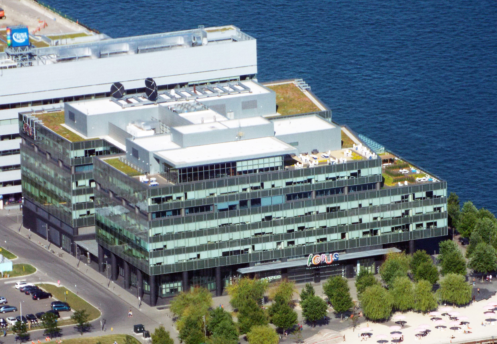 Global Edmonton anchor Scott Roberts let go in Corus layoffs affecting 43 media workers
