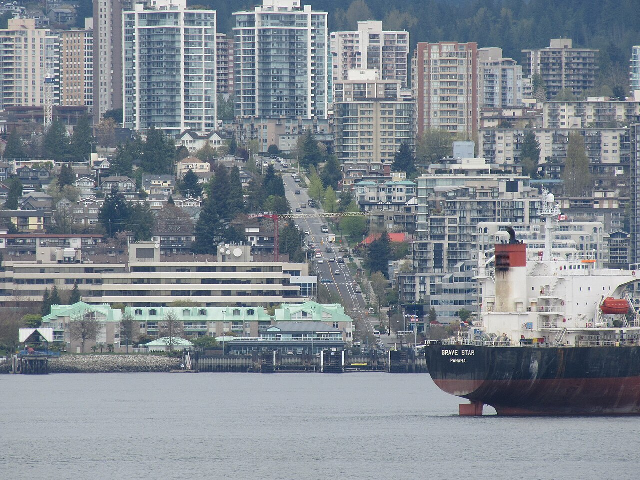 Wildfire smoke returns to Metro Vancouver as heat builds to 35°C mid-week