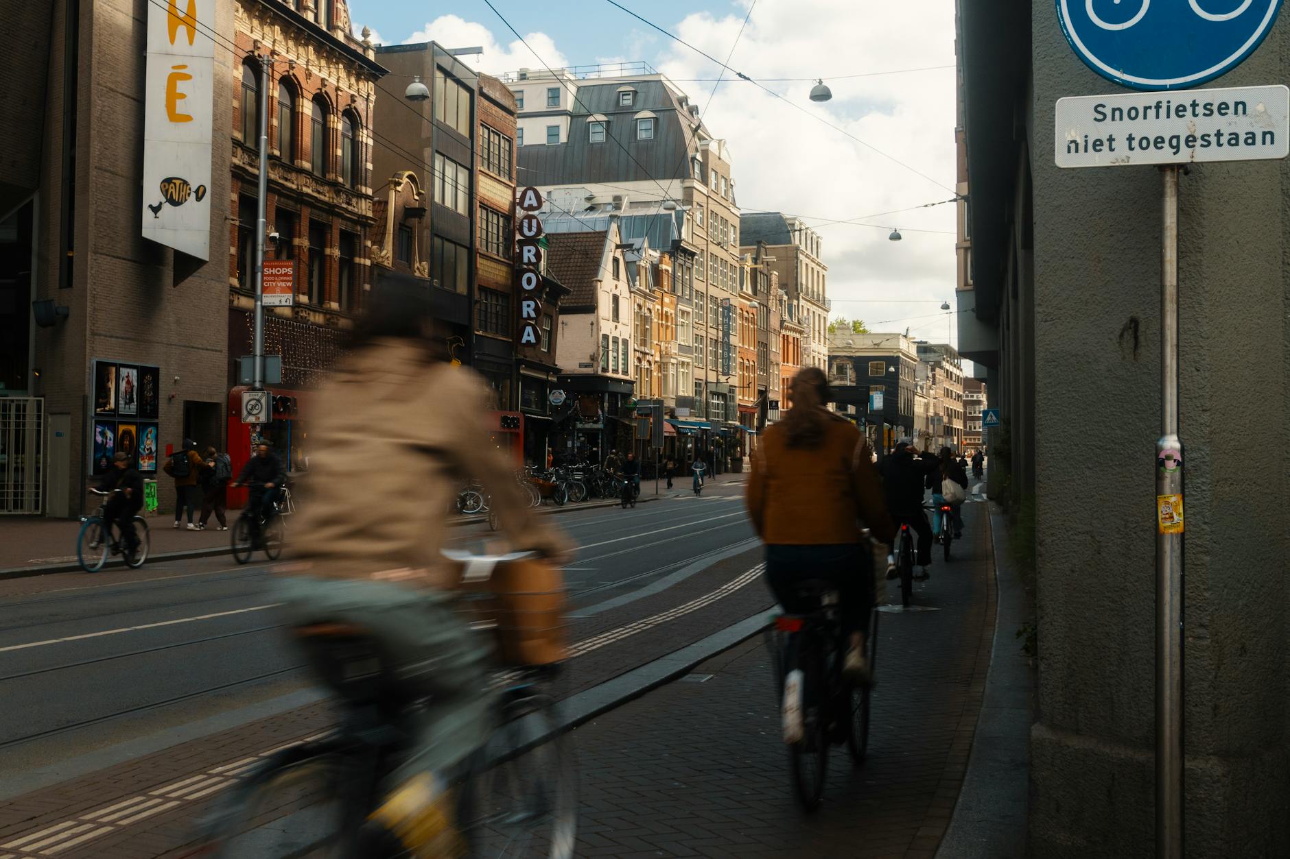 Montreal launches bike traffic tracking platform with 90+ counters