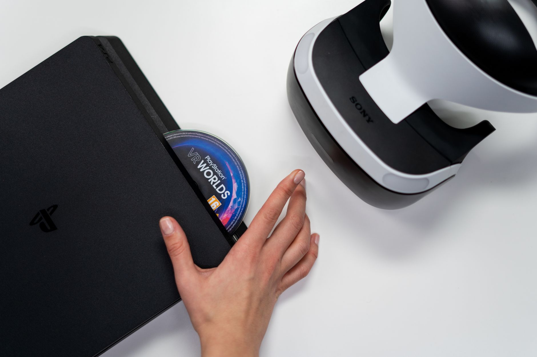 Edmonton gamers say Sony's 2028 physical media ban will hurt resale and community