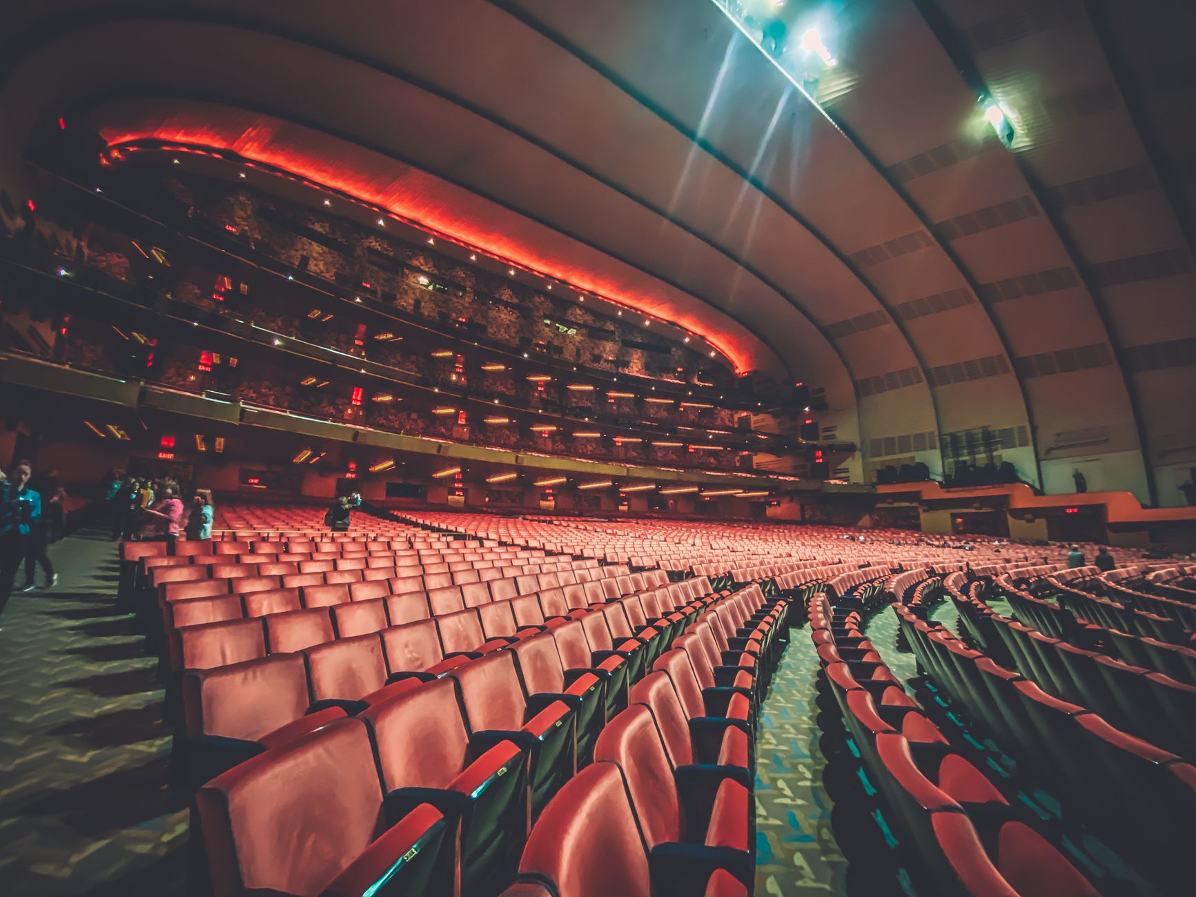 Place des Arts Theatre Building undergoes $134-million exterior renovation until summer 2028