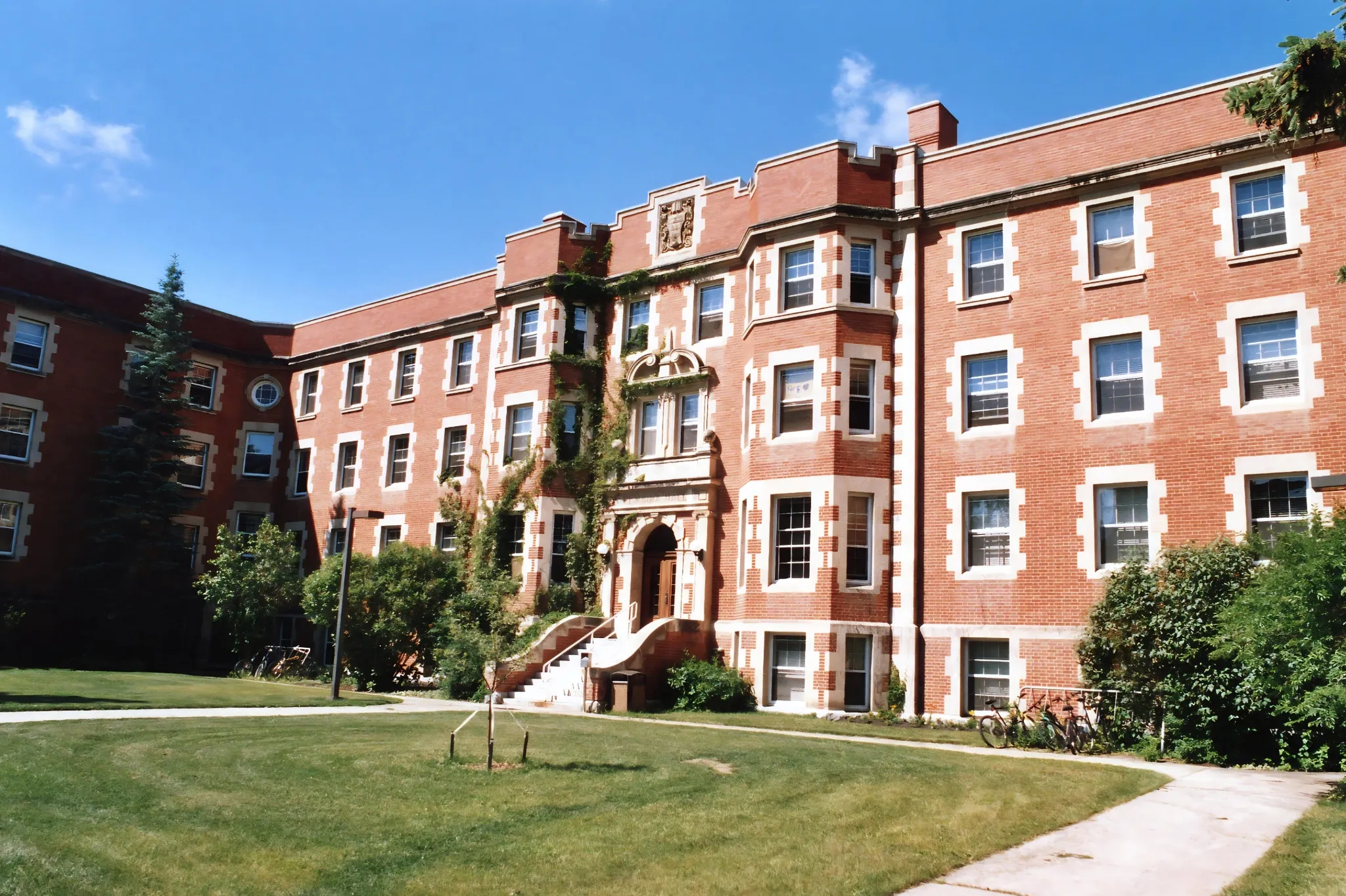 U of A's Pembina Hall: The building that became a pandemic hospital
