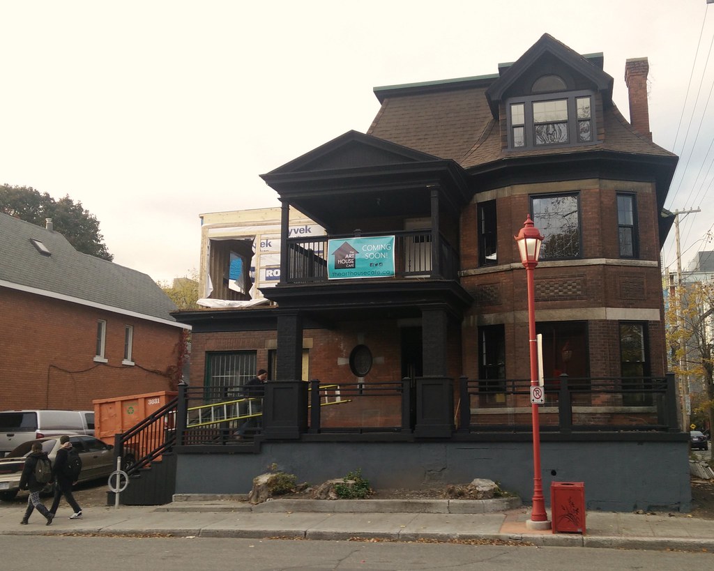 Art House Cafe on Somerset becomes a gathering space for the city's creators