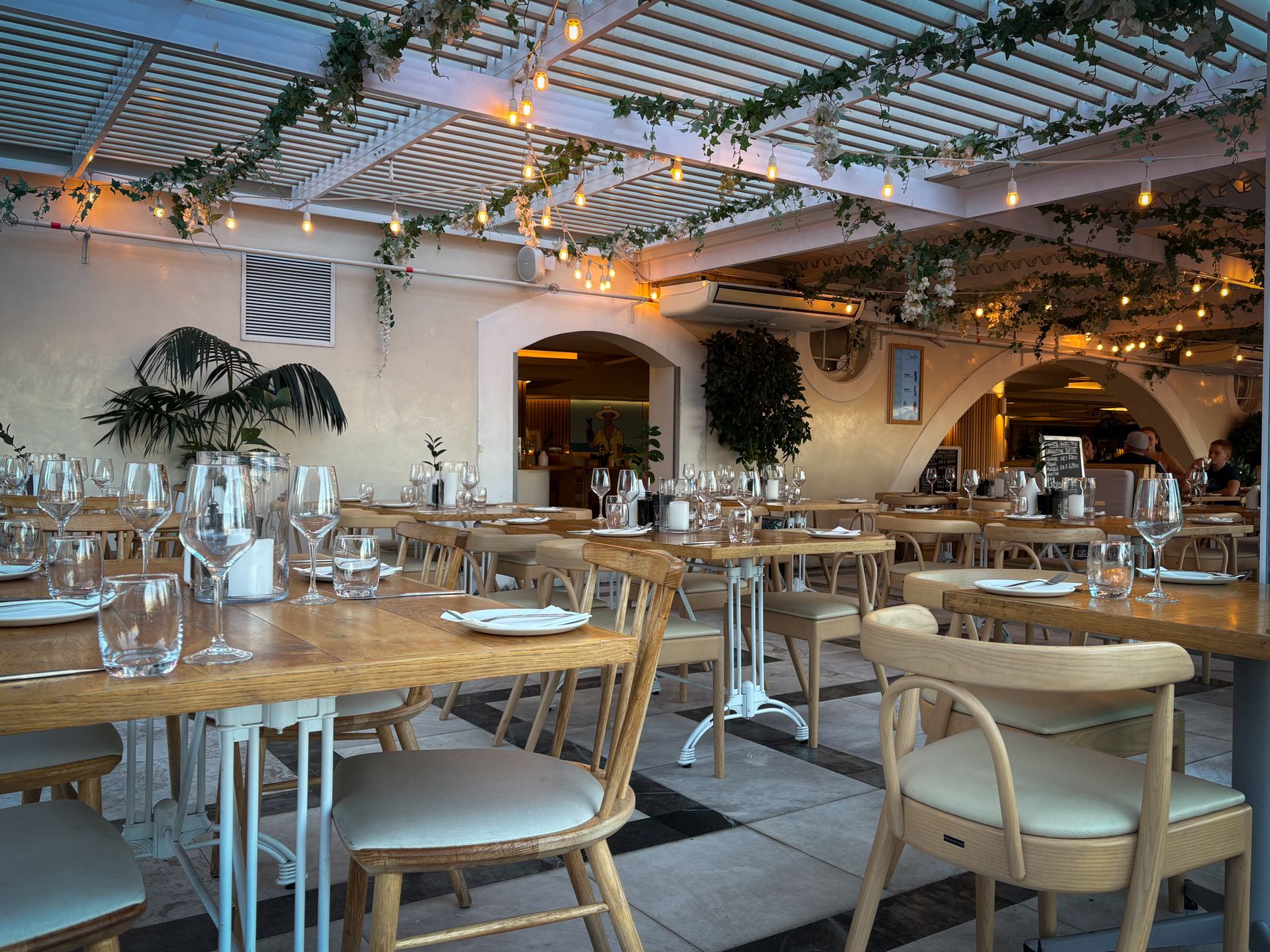 Summerlicious brings 230 Toronto restaurants to the table with discounted three-course menus