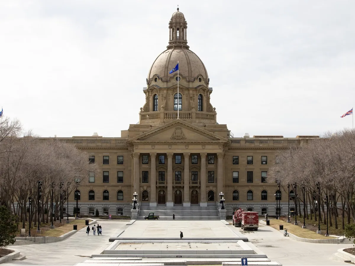 Electoral boundaries panel chair named despite transparency concerns