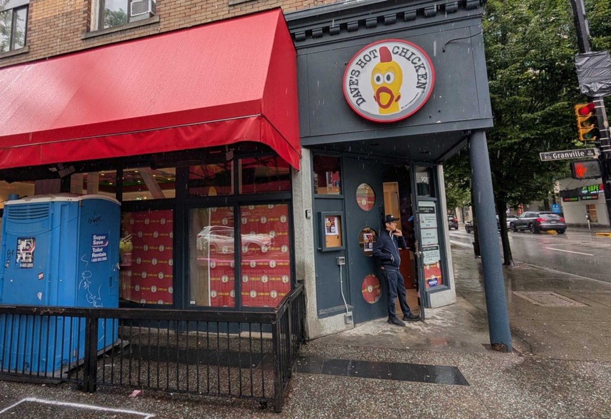 Dave's Hot Chicken opens first Vancouver location Friday