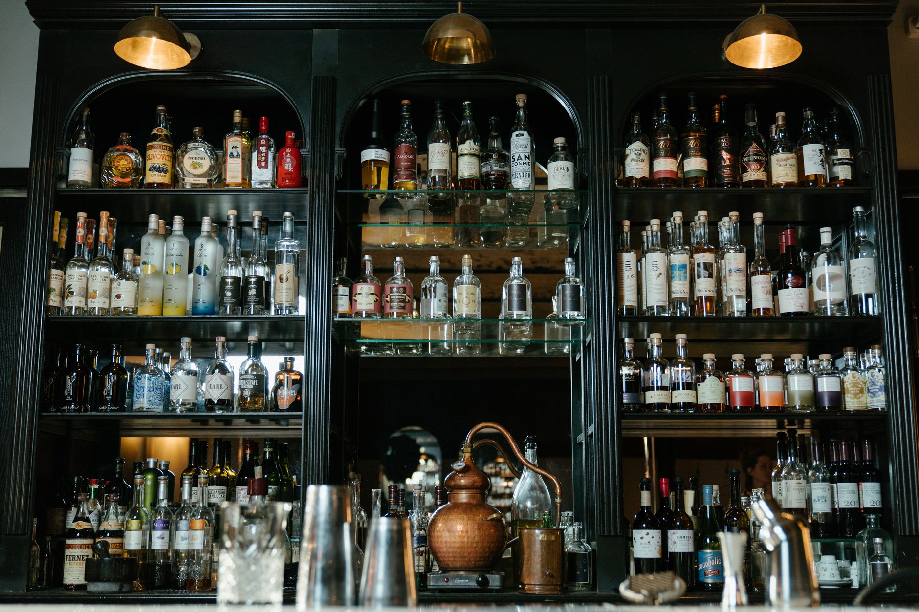 Romero Distilling opens cocktail lounge with Prohibition-era rum drinks