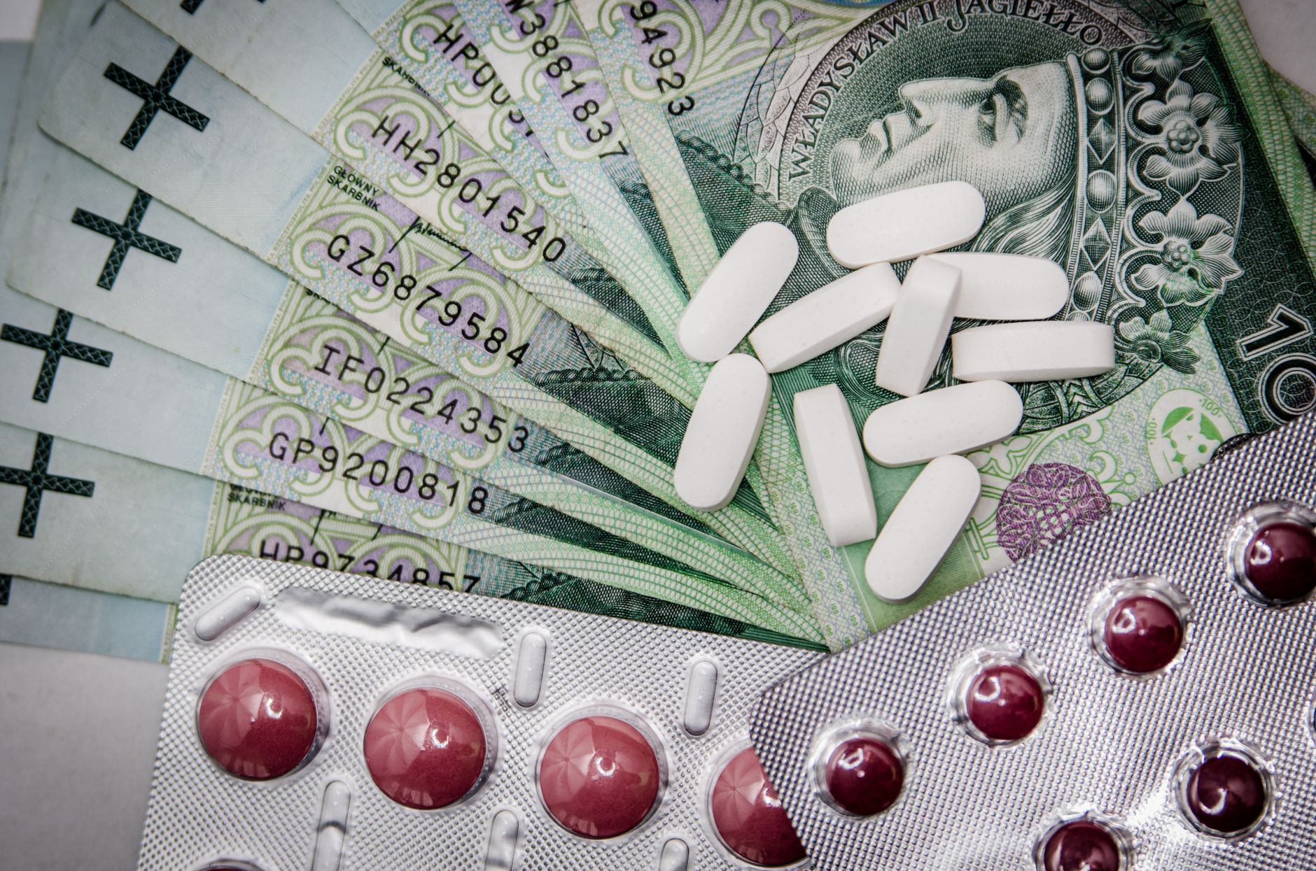 Canadian drug agency recommends public funding for Alzheimer's disease treatment