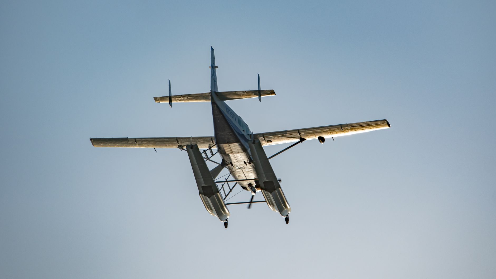 Small plane landing accident disrupts Longueuil airport operations Thursday