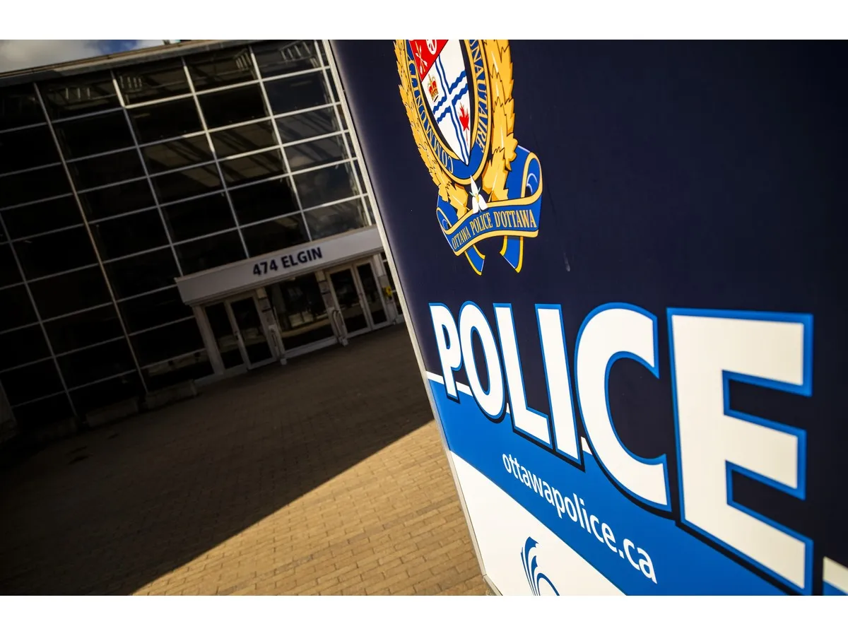 Man charged in unprovoked Rideau Street stabbing