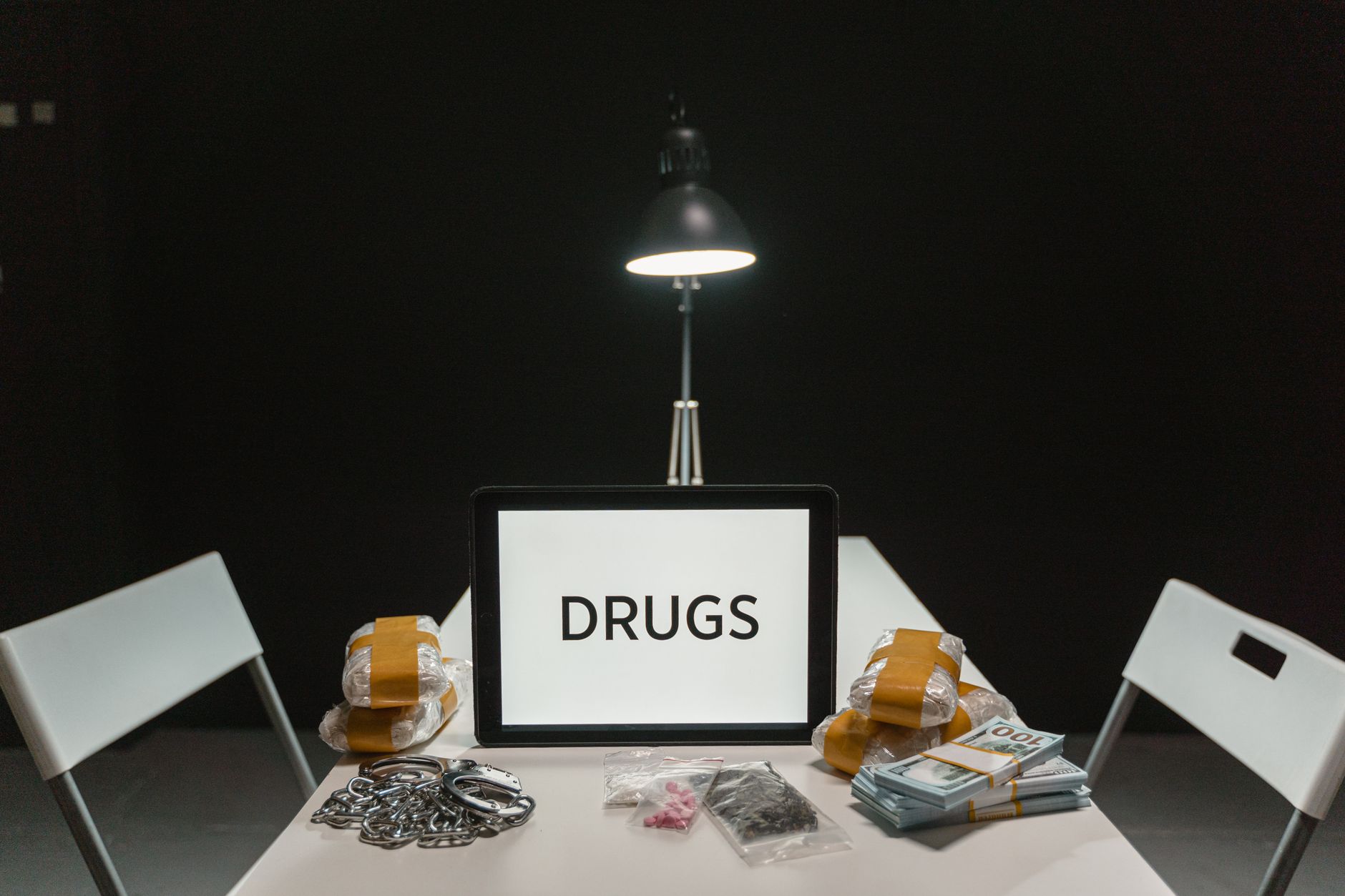 Nanaimo police seize drugs and firearm following chase