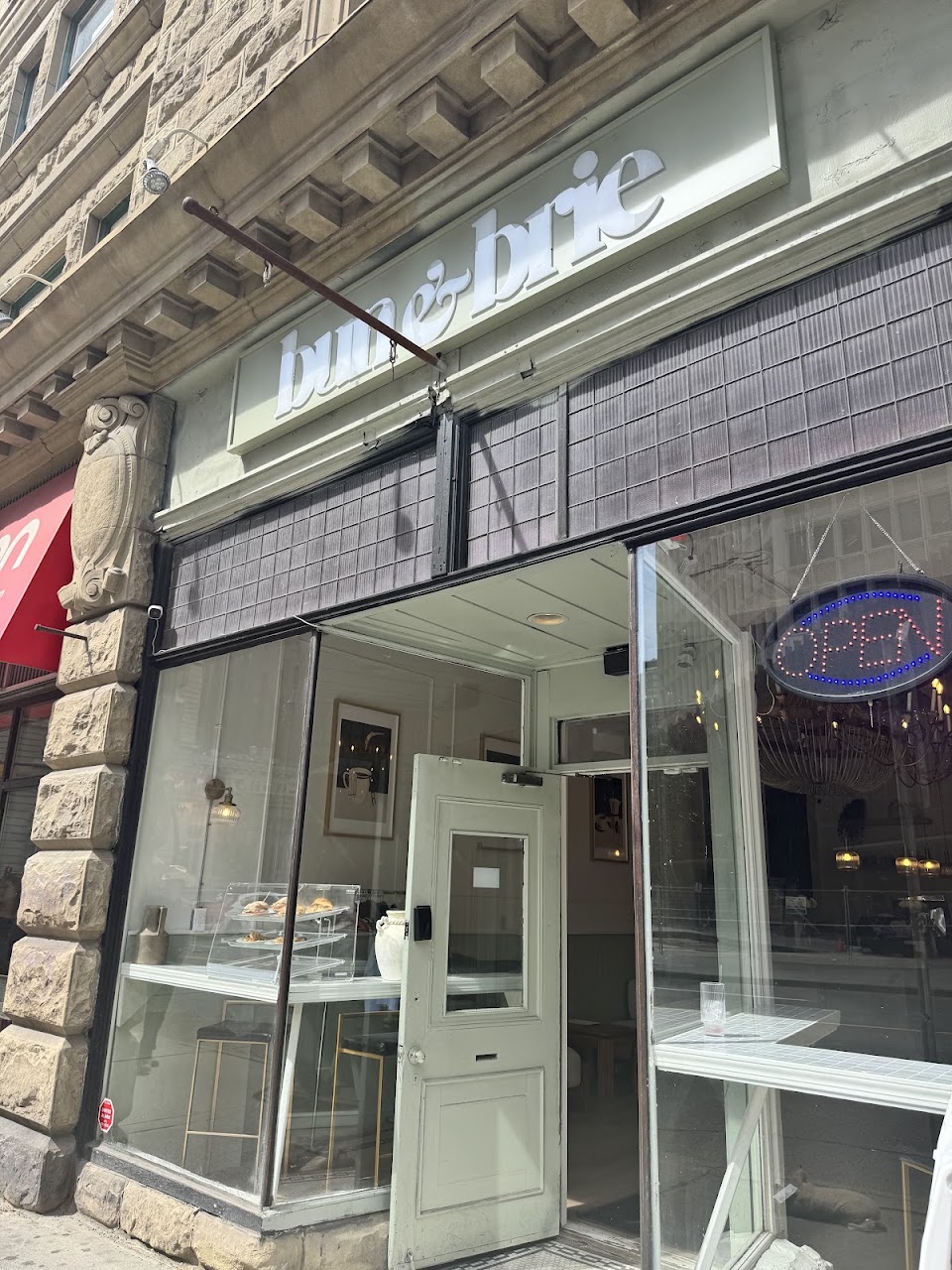 Parisian-style café opens downtown with fresh pastries