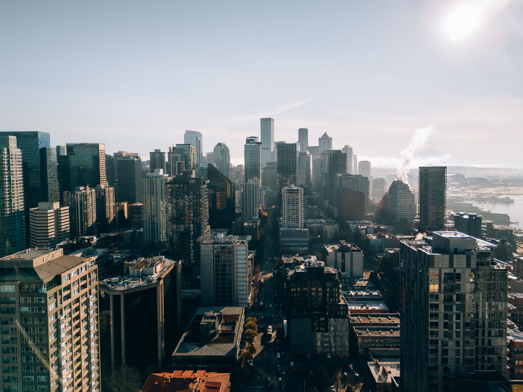 Clear skies and 16 degrees — a perfect Saturday in the city.
